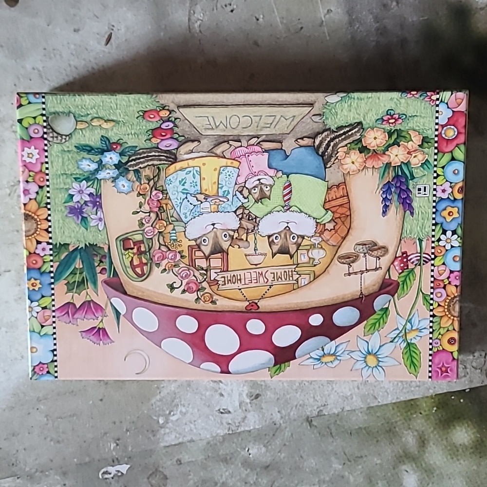 CHIPMUNK GREETINGS 1000 piece PUZZLE